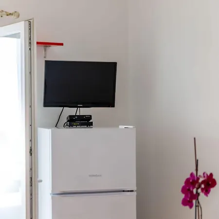 Apartament Nada *