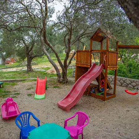 Nada Apartmán Banjol