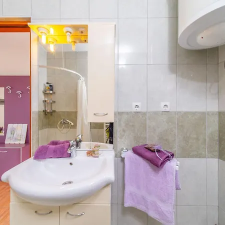 Nada Apartmán Banjol